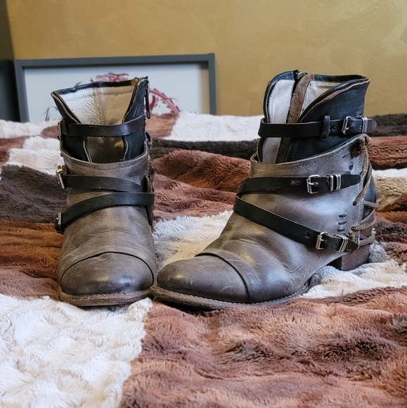 Shoes | Freebird Crue Booties 
